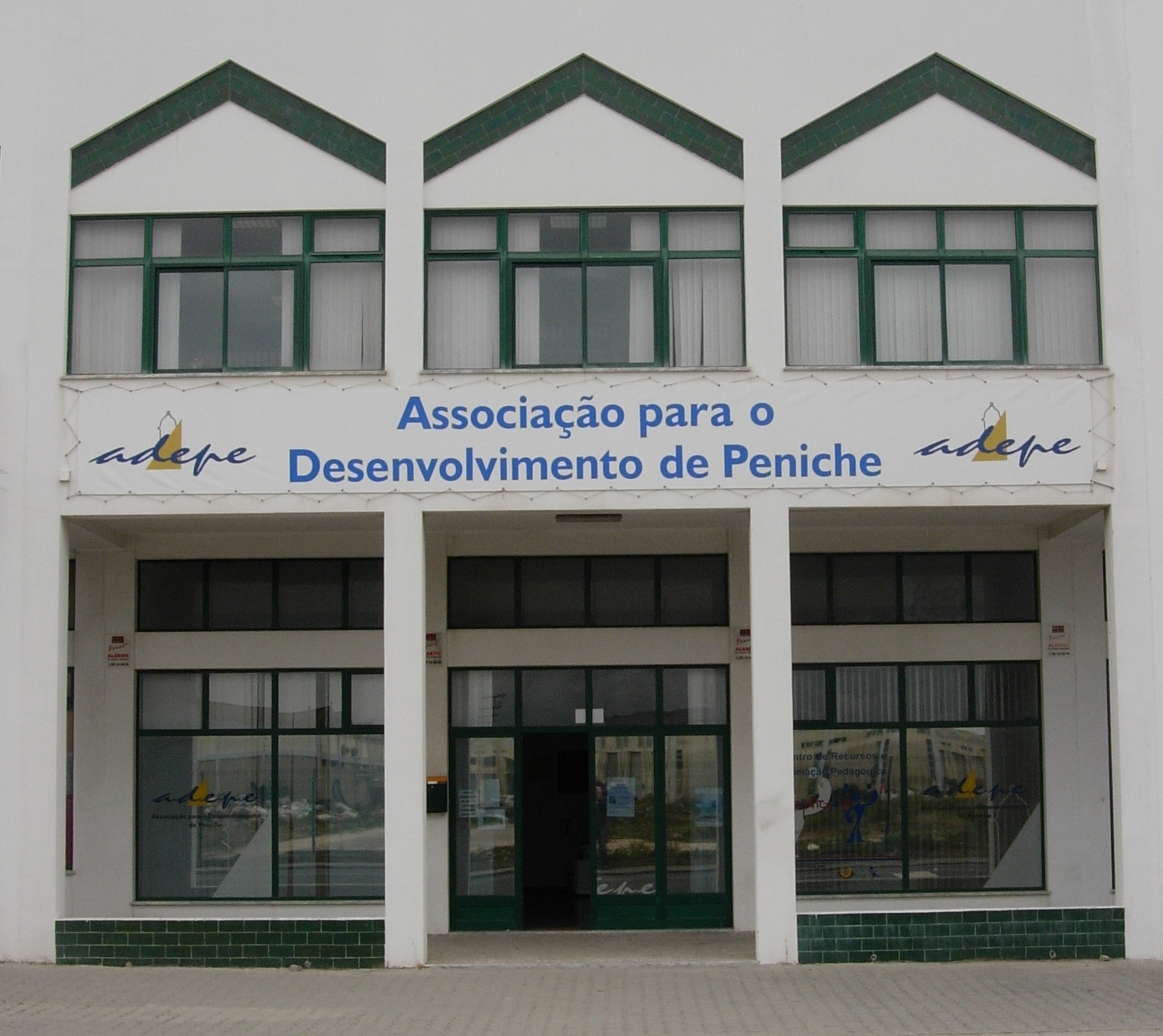 ADEPE - ASSOCIAÇÃO P/ O DESENVOLVIMENTO DE PENICHE